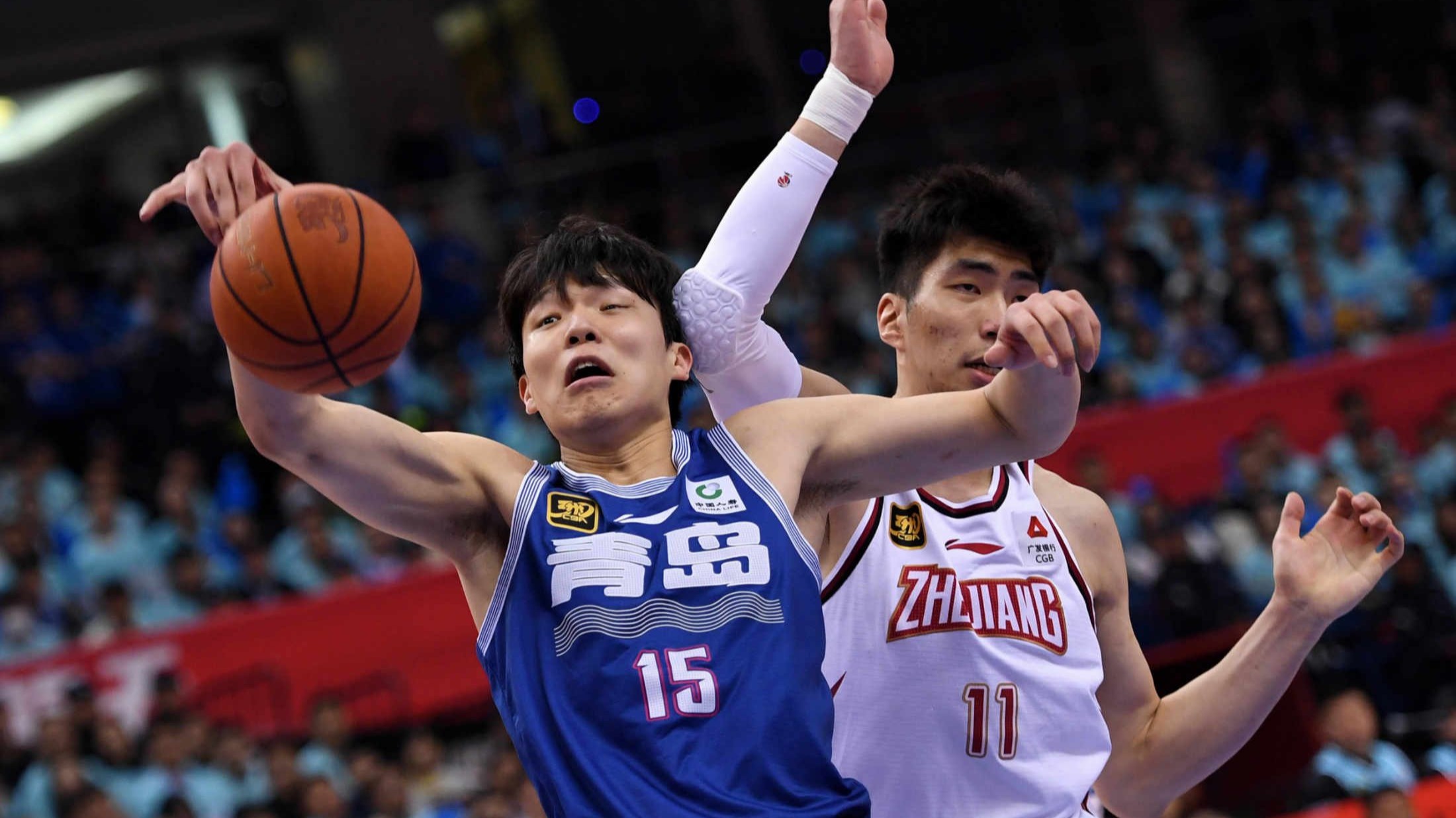 AYX SPORTS- 朱婷三获世俱杯希望身披中国球衣 