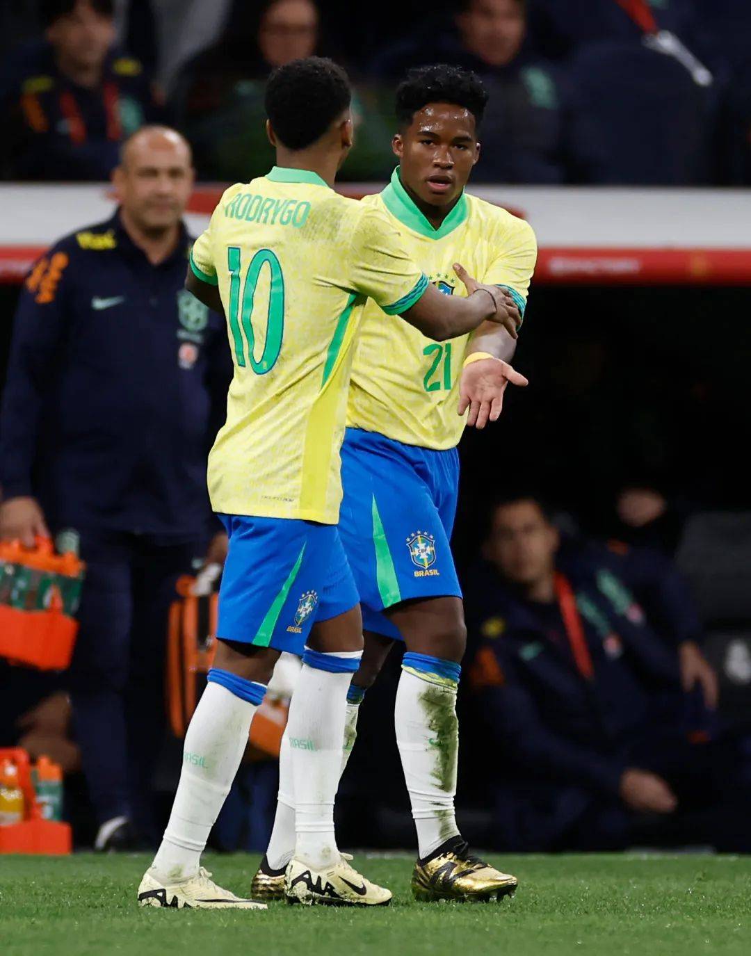 爱游戏体育- 决战江桥马占山 