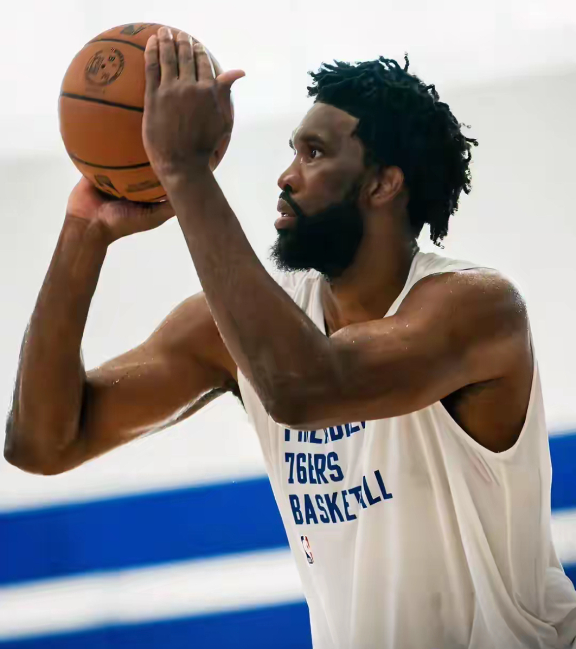 关于集结日费城76人复出首秀——NBA常规赛节点到来,引发热议,赛程密集仍需轮换的信息 关于集结日费城76人复出首秀——NBA常规赛节点到来,引发热议,赛程密集仍需轮换的信息