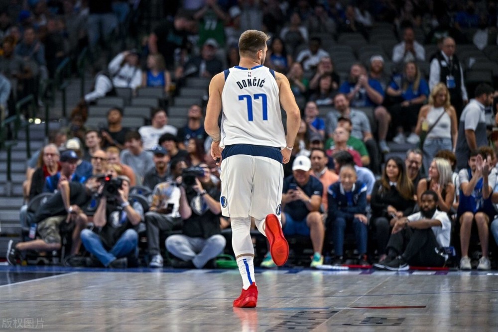 爱游戏-包含凯恩新星出色防守表现惊艳，独行侠未来可期！的词条